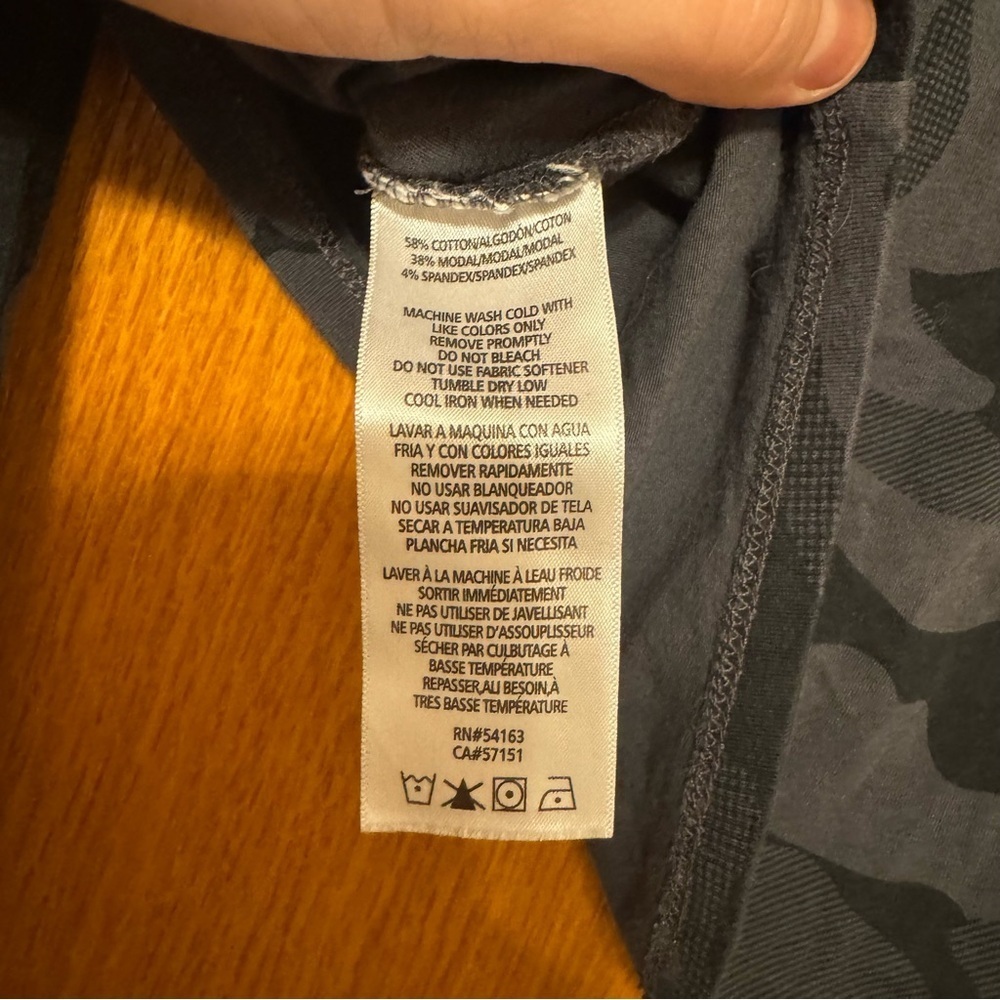 Women’s Calvin Performance Camouflage light Hoodie - Picture 5 of 5